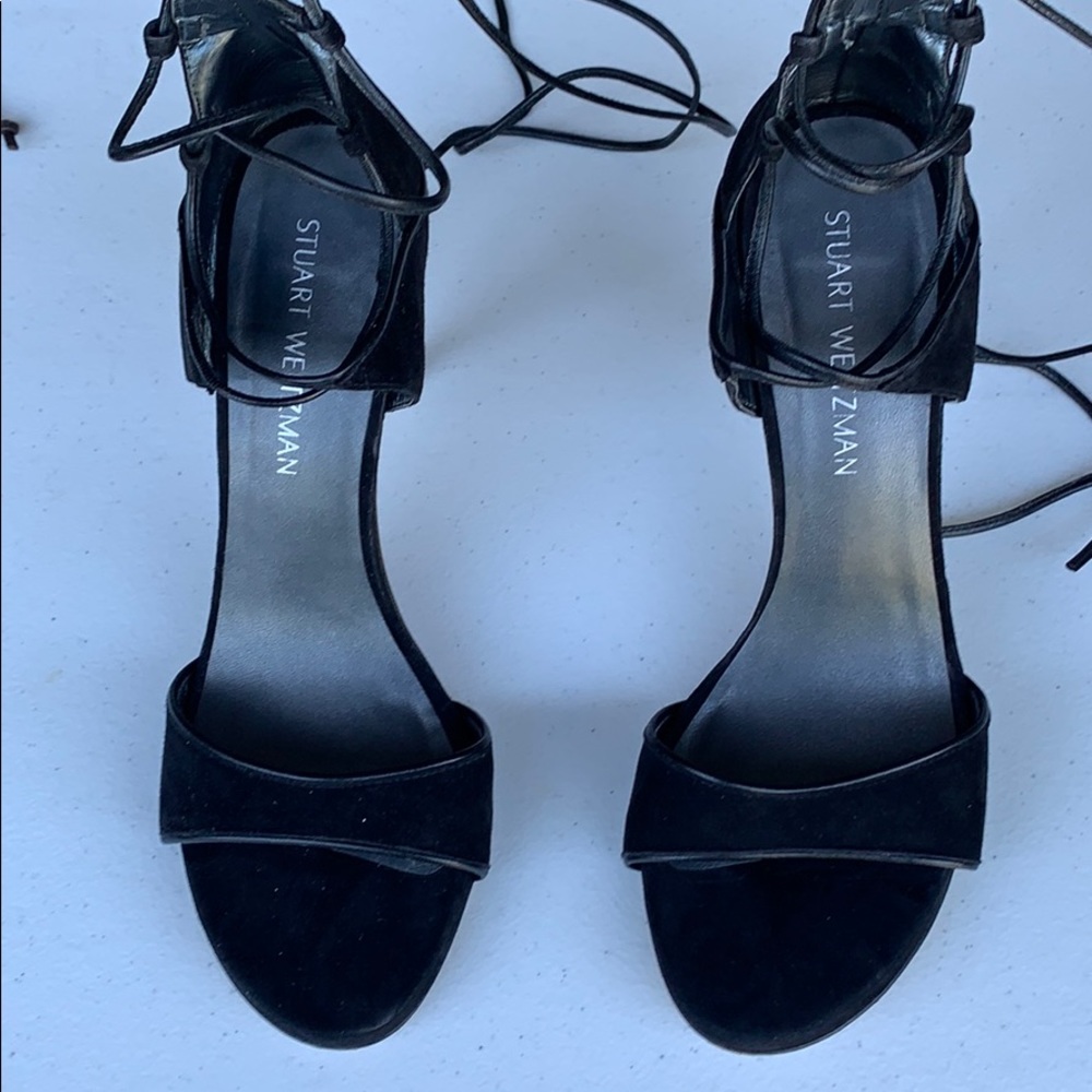 Size 10 black Stuart Weitzman pumps